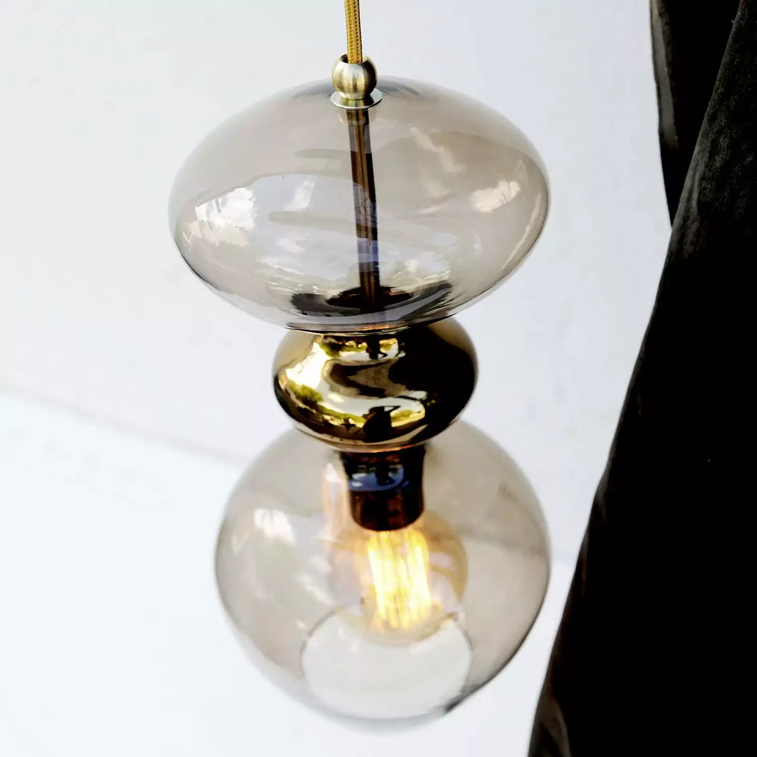 Ebb & Flow Futura Kattovalaisin Ø18cm, Golden Smoke - Image 3