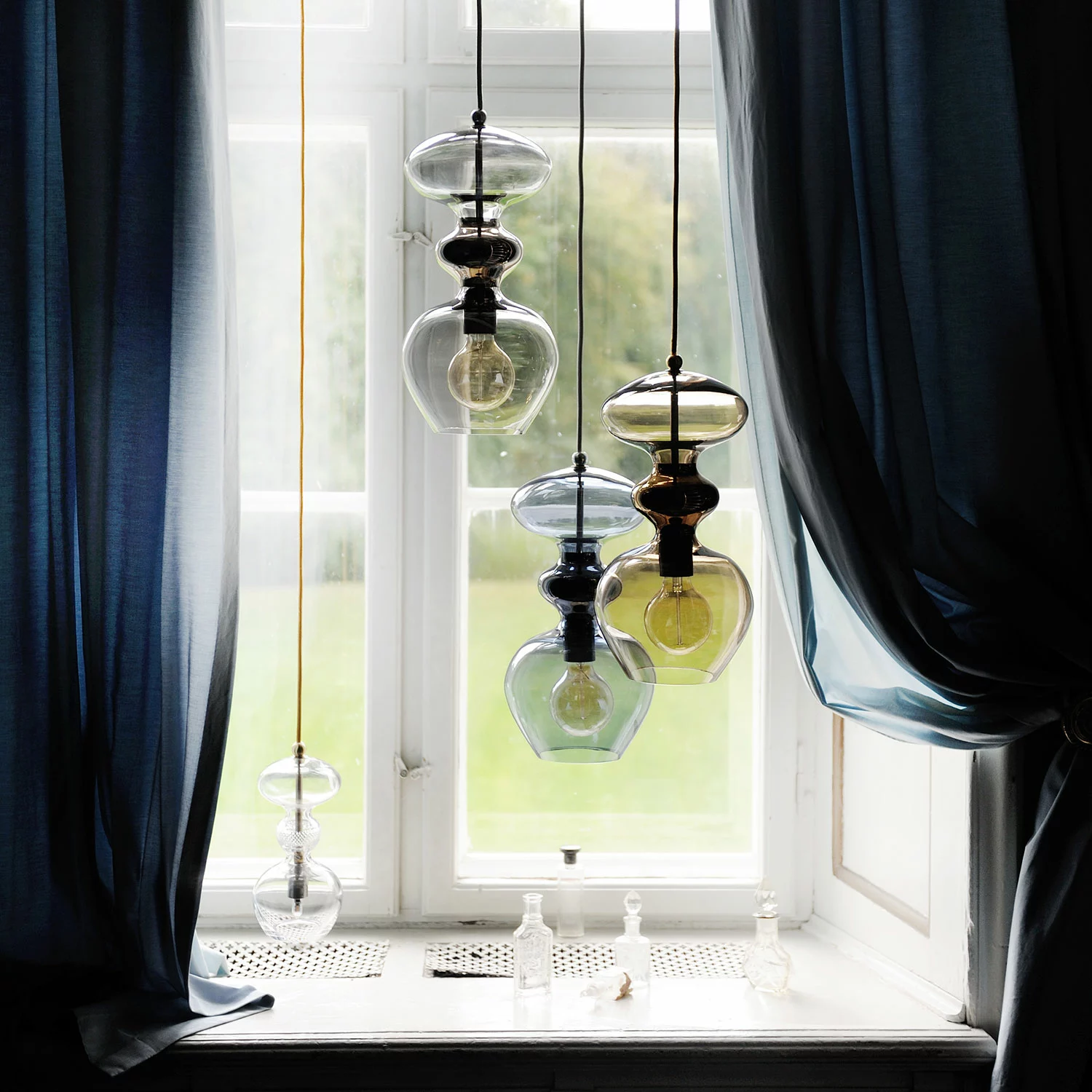 Ebb & Flow Futura Kattovalaisin Ø18cm, Golden Smoke - Image 5