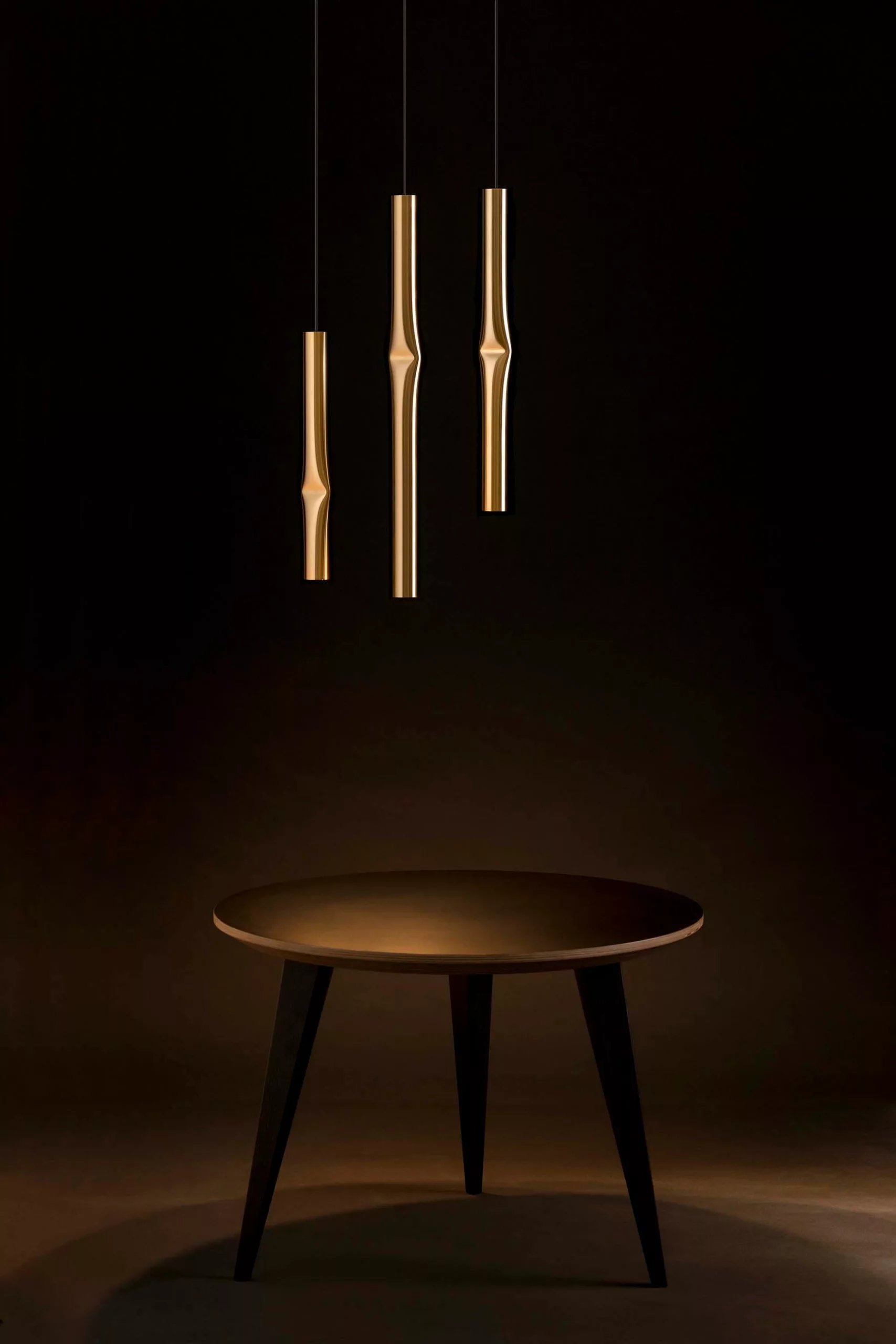 Estiluz Flow T-3734S Riippuvalaisin, Satin Gold / Musta - Image 2