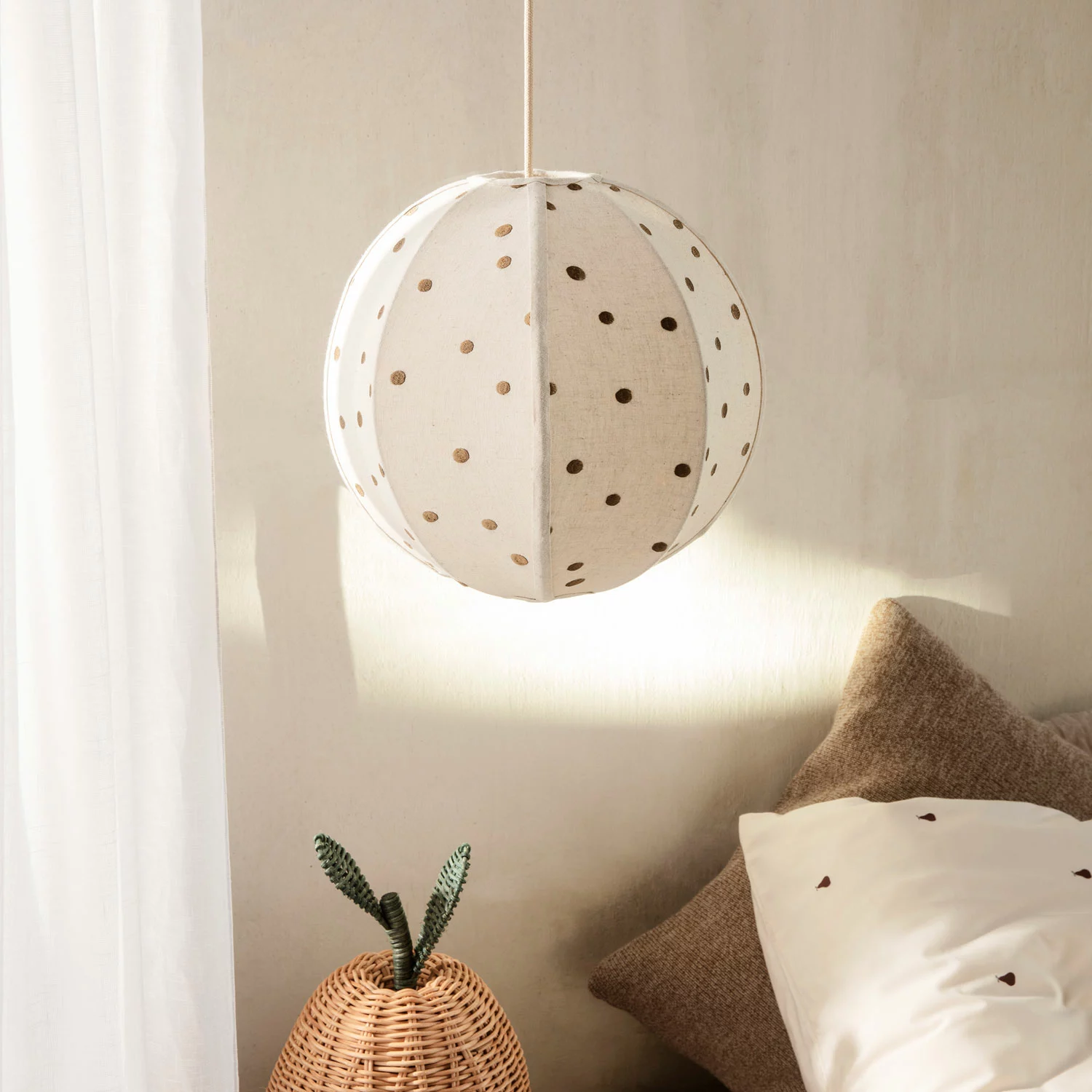 Ferm LIVING Dots Lampunvarjostin Tekstiili Kirjailtu - Image 2