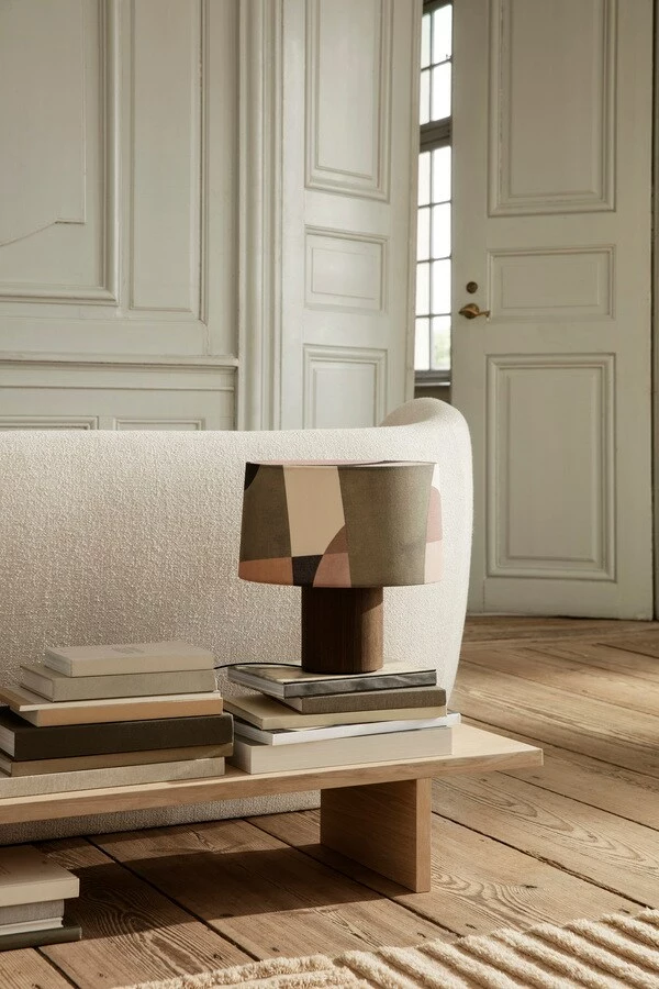 Ferm LIVING Post Lampunkanta Pöytävalaisimelle, Solid - Image 2