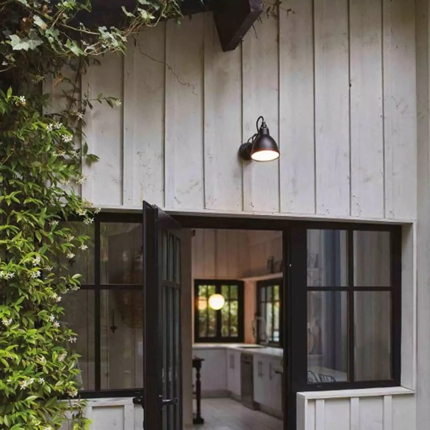 DCWéditions Lampe Gras N°304 Classic Outdoor Seaside Wall Lamp, Black - Image 2