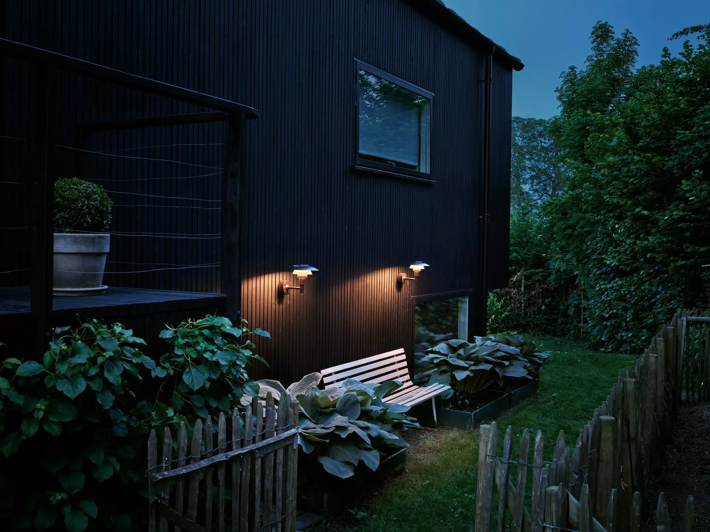 Louis Poulsen PH 3-2 ½ Seinävalaisinvalaisin, Musta - Image 2