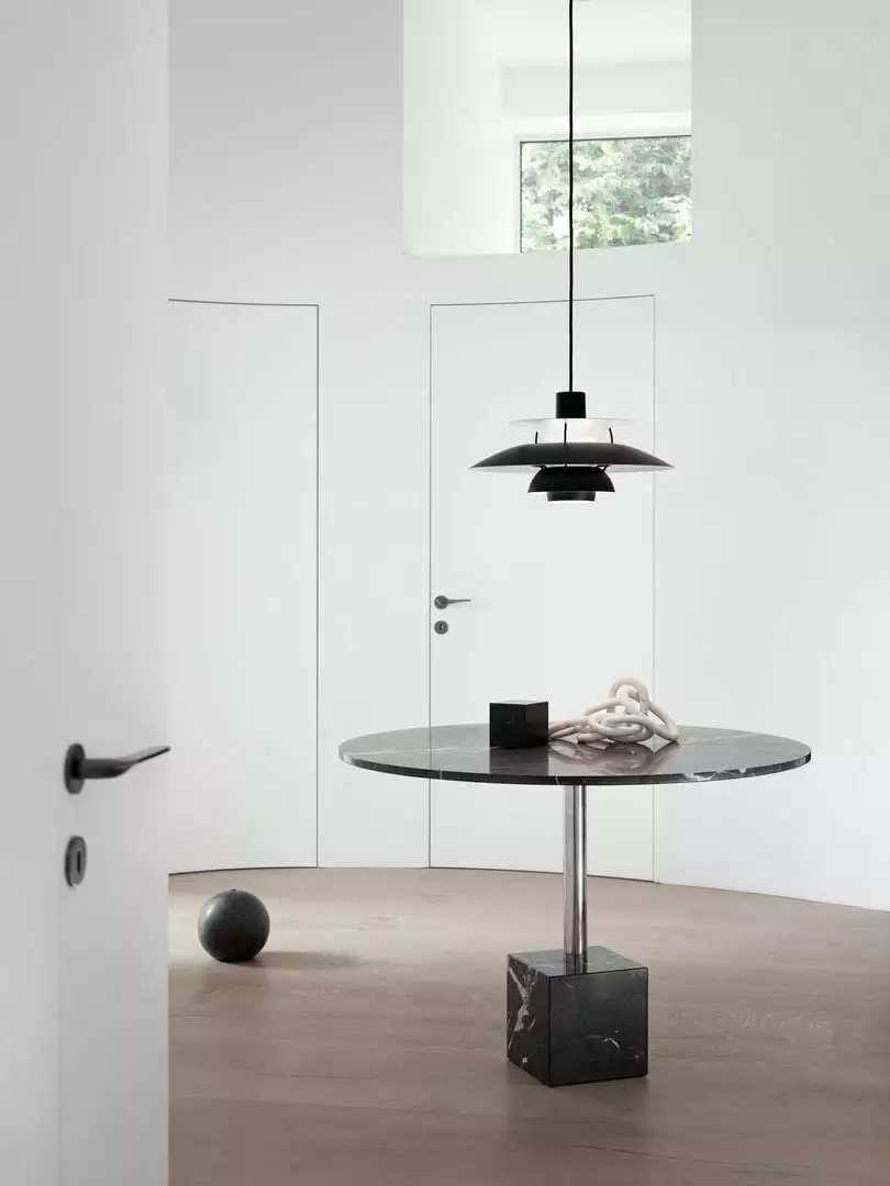 Louis Poulsen PH 5 Riippuvalaisin, Yksivärinen Musta - Image 2