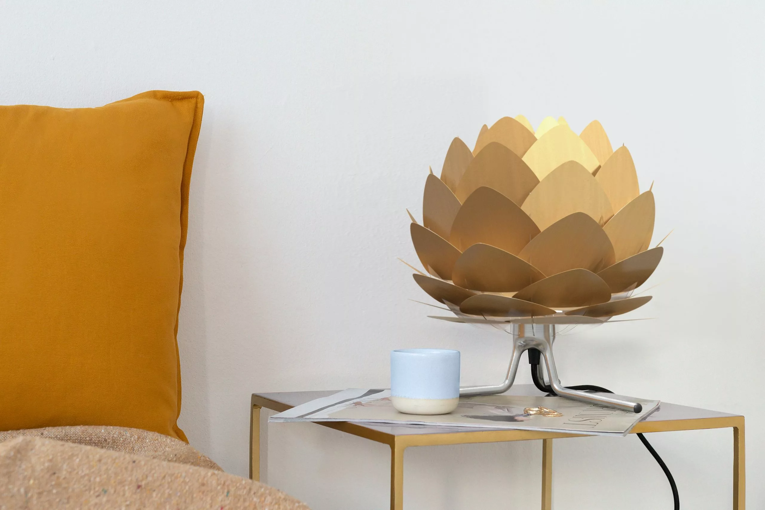 Umage Tripod Base Lampunjalusta, Brushed Steel - Image 3