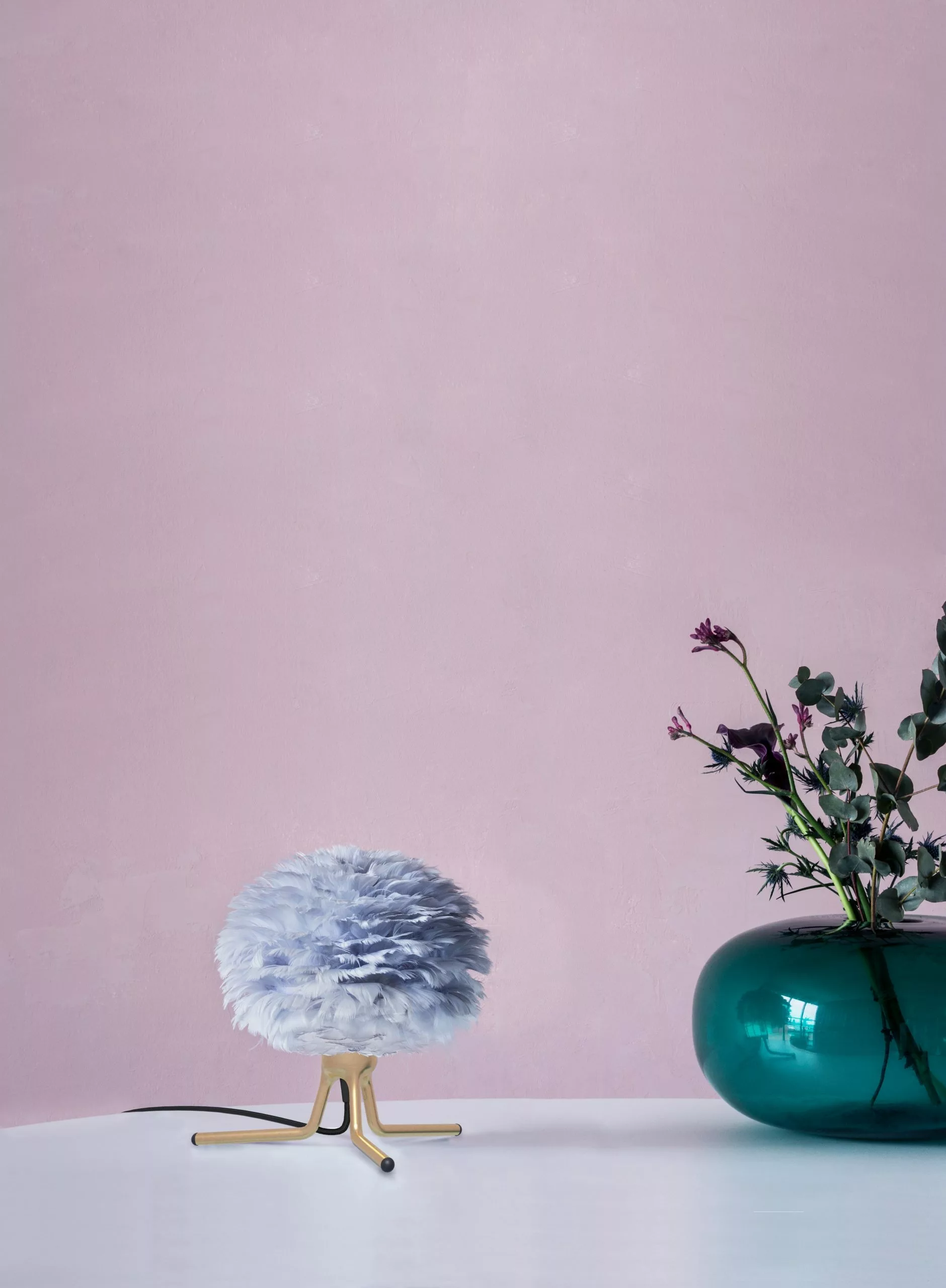 Umage Tripod Base Lampunjalusta, Brushed Brass - Image 3