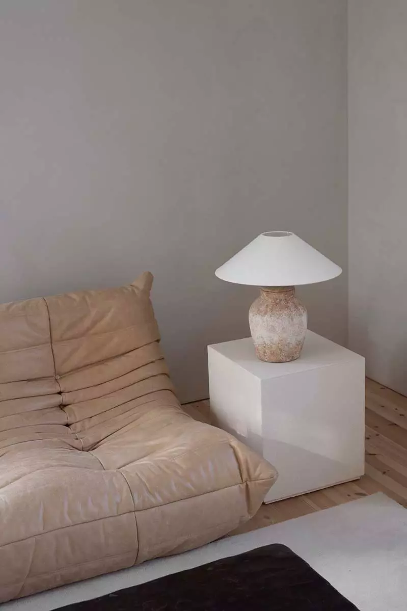 Watt & Veke Sigrid Lampunjalusta, Valkoinen / Rust - Image 2